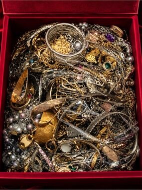 3 LB Unsearched Jewelry Lot | WEAR Organic Pulls | Gold Silver Rhinestone Pearls